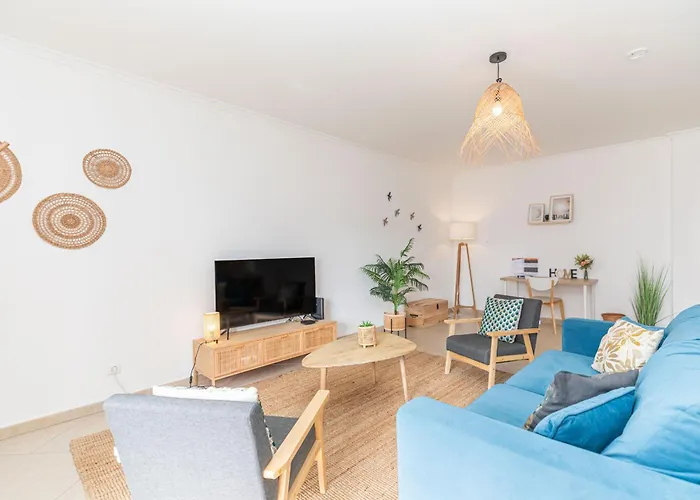Pepita-tavira Centre, Pool & Garage Apartament
