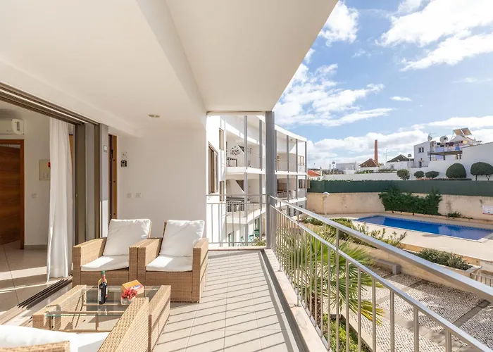 Apartament Pepita-tavira Centre, Pool & Garage *